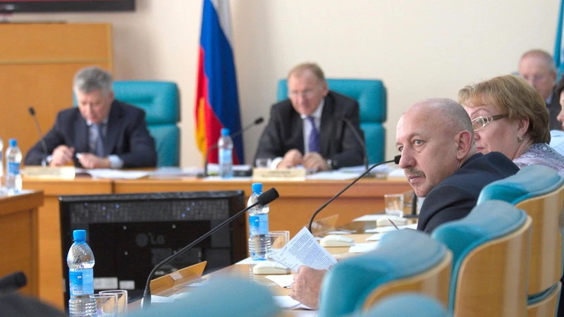 Проверят воду, почву и лопух