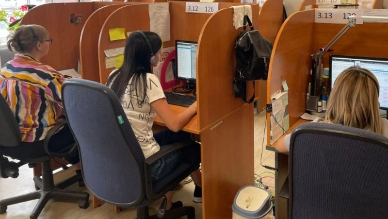 Сахалинцев просят жаловаться на плохих врачей роботу 1-300