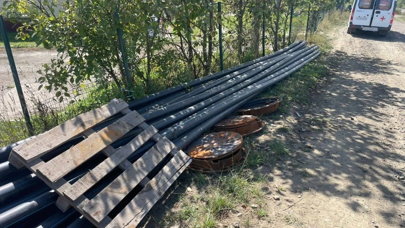 В селе Поречье Углегорского района обновляют водопровод по программе инициативного бюджетирования