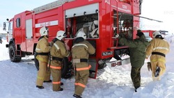 Гараж вспыхнул в Ново-Александровске 2 января