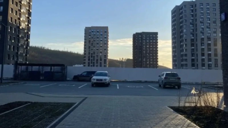 Падение исключено: сотрудники ГЖИ проверяют лифты в ЖК «Уюн парк» Южно-Сахалинска