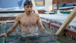 Крещение Господне в 2025 году: история, традиции и приметы праздника