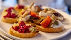 Гостям гастрофестиваля предложат богатый выбор рыбных блюд в заведениях Южно-Сахалинска