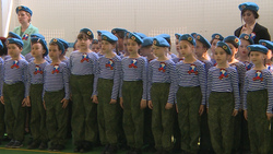 Сахалинские школьники продемонстрировали строевую подготовку