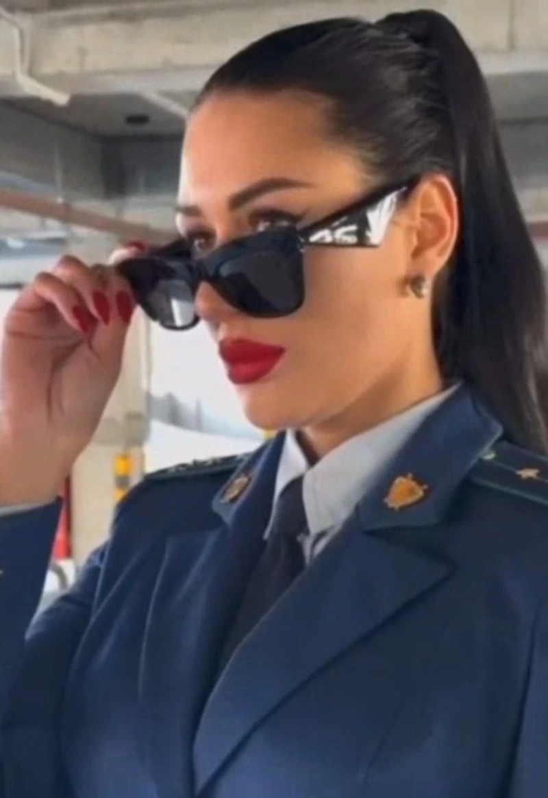 Видео слили в Сеть: у красотки-прокурора с Сахалина украли пикантный ролик с ее участием