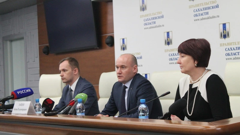 Горячей линией по вопросам здравоохранения уже воспользовались свыше 100 сахалинцев