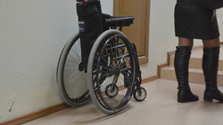 Корсаковских инвалидов обеспечивают подъёмниками и пандусами