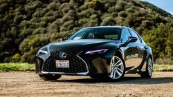Для съемок сериала про Сахалин в Мурманске ищут автомобили Lexus