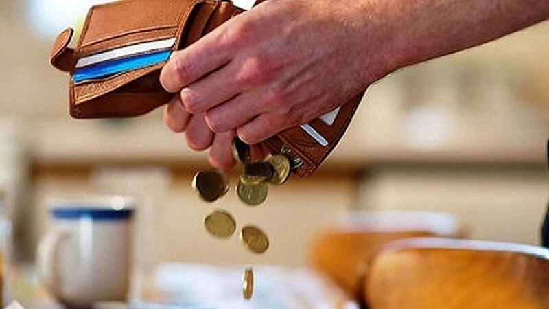 Приморец в аэропорту Южно-Сахалинска заплатил 900 тысяч алиментов, чтобы улететь на свадьбу к сыну