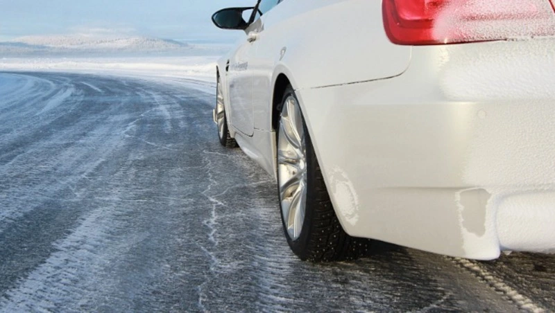 Стекловидный лед образовался на трассе Южно-Сахалинск — Синегорск
