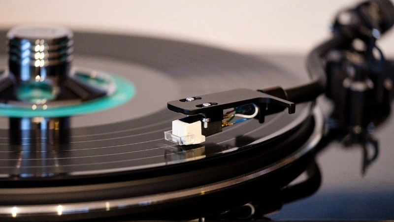 Если угадаете хотя бы 7/9 песен из фильмов, то вы точно родились в СССР — ТЕСТ