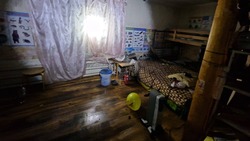 Власти окажут помощь семье, чей дом пострадал из-за пожара в Дальнем