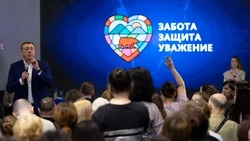 Губернатор Сахалинской области Валерий Лимаренко провел встречу с жителями по личным вопросам