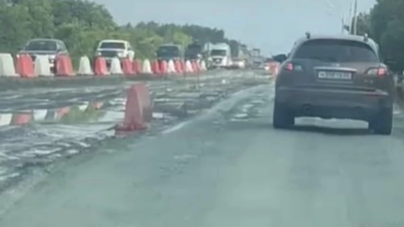 «Новый» участок корсаковской трассы на въезде в Южно-Сахалинск размыло дождем