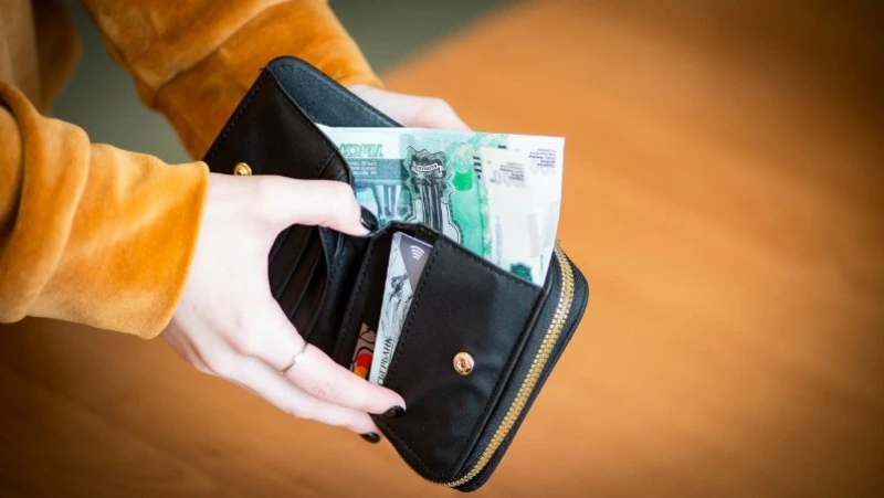 Совет Федерации поддержал закон о повышении МРОТ до 19,2 тысячи рублей