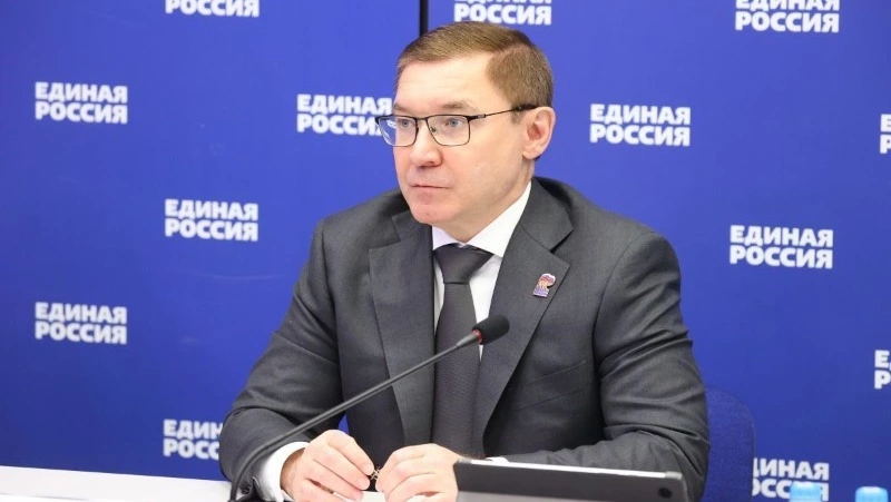Единая Россия изменила подход к избирателям перед выборами в Госдуму в пользу личных приемов