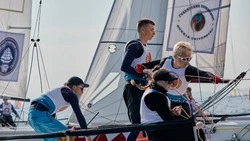 Яхтсменка с Сахалина завоевала серебро на всероссийских соревнованиях по парусному спорту