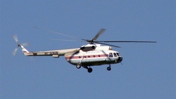 Сахалинские спасатели на вертолете вывезут больного с научного судна