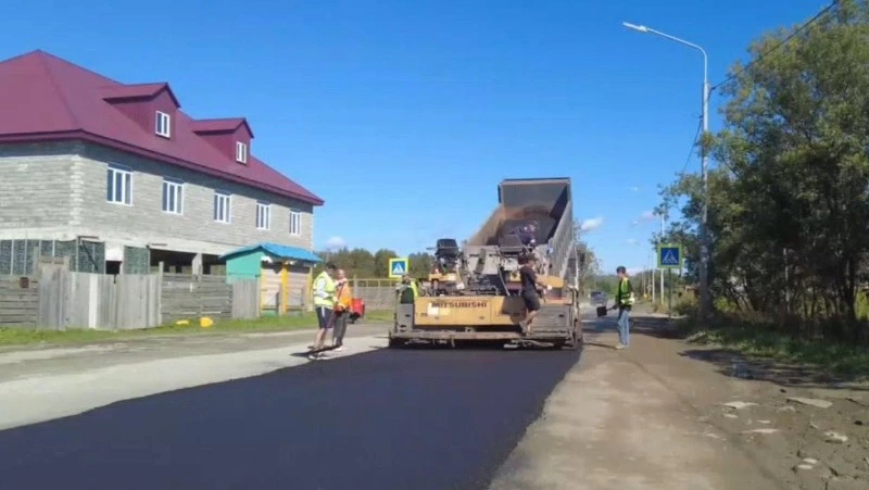 Асфальтирование улицы Заречной в Аниве начали благодаря Народной программе «Единой России»