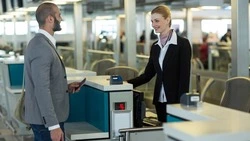 Вылет двух рейсов по области задержали в аэропорту Южно-Сахалинска 1 апреля