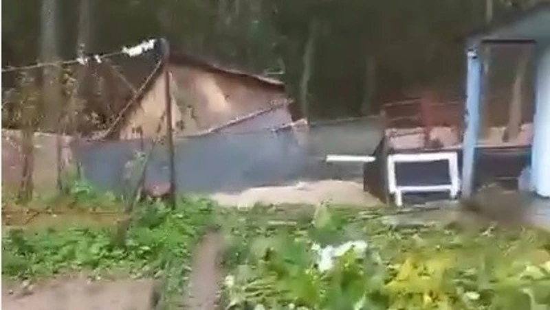 Река унесла баню из СНТ в Ново-Александровске