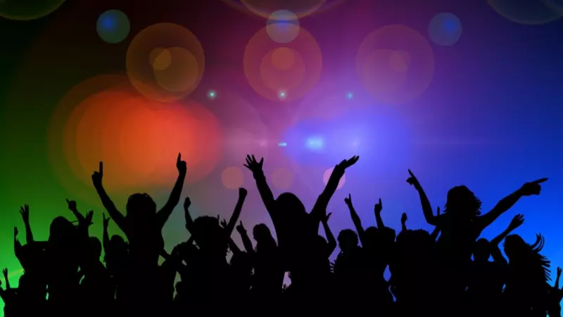 Трутнев пригрозил дальневосточным губернаторам за веселье в барах во время карантина