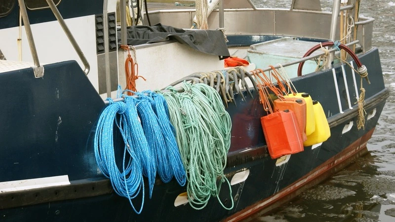 В двух портах Сахалина отменили ледовое плавание