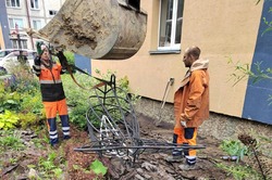 Появились фото с места порыва водопровода на улице Пограничной в Южно-Сахалинске