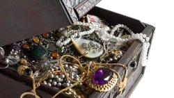 Экс-возлюбленный обокрал квартиру жительницы Сахалина во время ее лечения в больнице