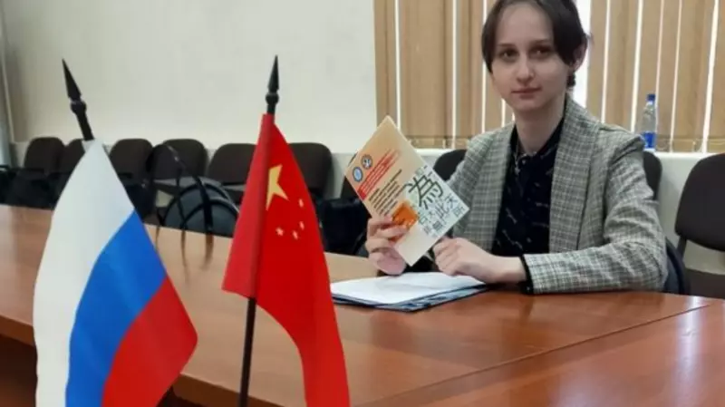 Одиннадцатиклассница из Корсакова пишет песни на китайском и корейском языках