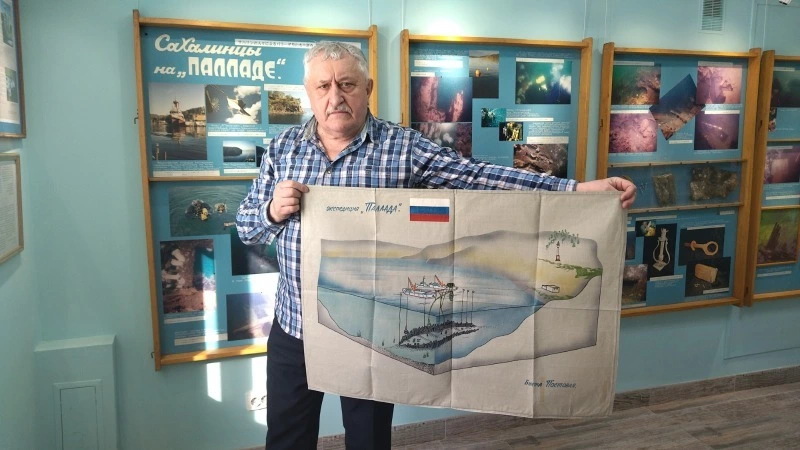 Рисующий под водой