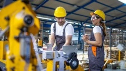 Спрос на рабочие специальности среди дальневосточных работодателей вырос в 1,5 раза 