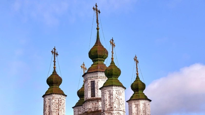 Церковный праздник 3 февраля 2026: традиции, строгие запреты и народные приметы дня