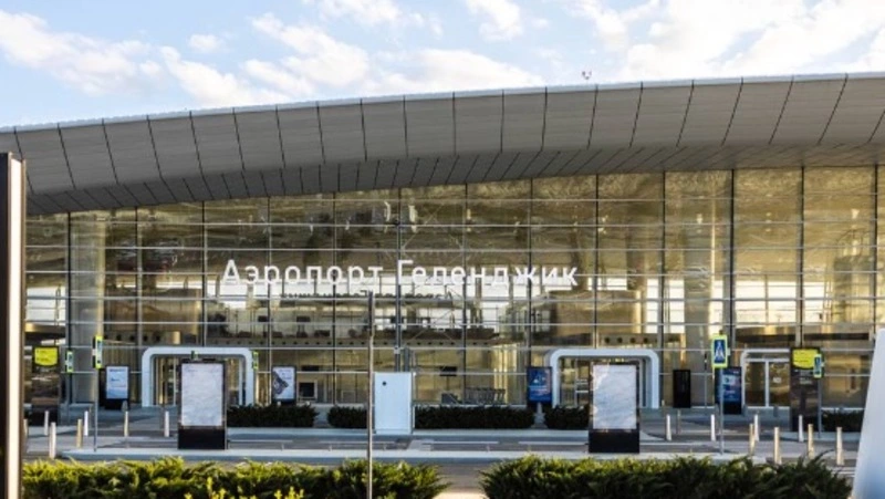 Закрытый в 2022 году аэропорт Геленджика возобновит работу с 10 июля