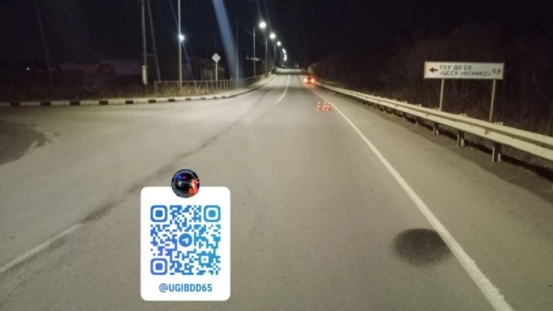 Сахалинка на электровелосипеде врезалась в Toyota на трассе 