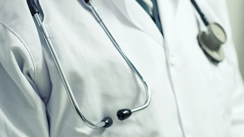 Сахалинская область попала в ТОП-15 регионов РФ по уровню зарплат для медиков 