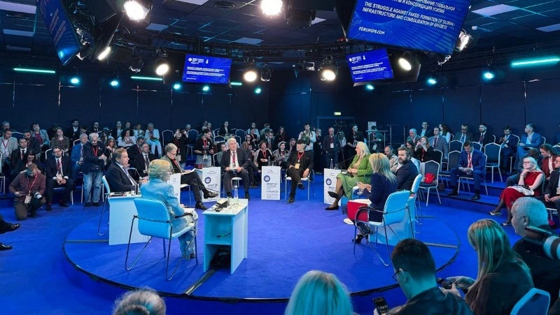 На ПМЭФ обсудили борьбу с фейками и запуск обучающих курсов по фактчекингу