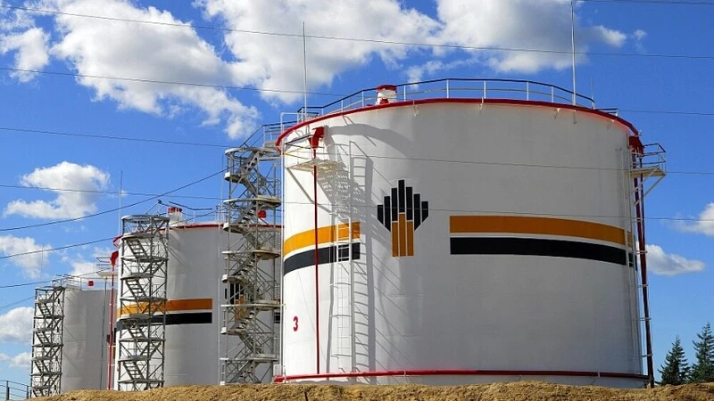 Лимаренко обсуждает с «Роснефтью» строительство нефтеперерабатывающего завода на Сахалине