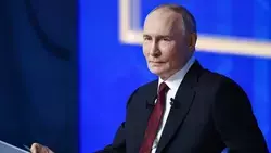 Путин запретил изымать у многодетных семей авто и земельные участки за долги