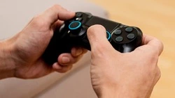 Просто положил в пакет: южносахалинец вынес из магазина приставку за 97 тысяч рублей