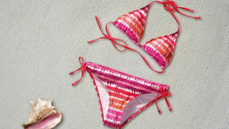 Сахалинцы могут готовить купальники к середине июля