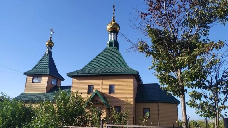 Поврежденный крест на храме в Холмске восстановят к Пасхе