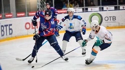 Женский ХК «Сахалин» сразился с «Сахалинскими Акулами»