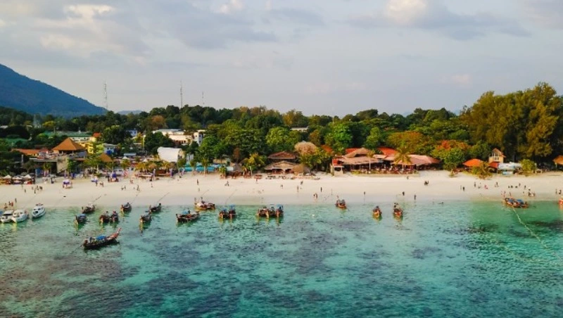 Сахалинцам рассказали, когда подешевеют туры в Таиланд