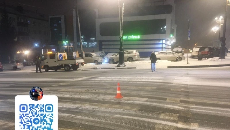 На проспекте Победы в Южно-Сахалинске женщина попала под колеса иномарки