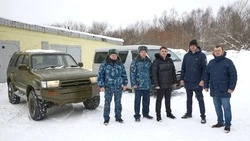 В зону СВО передали автомобиль от администрации Южно-Сахалинска 