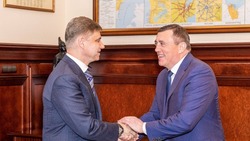 Валерий Лимаренко обсудил с главой РЖД проект строительства моста между Сахалином и материком