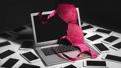 Житель Южно-Сахалинска потратил почти миллион рублей на обещания интимных услуг 