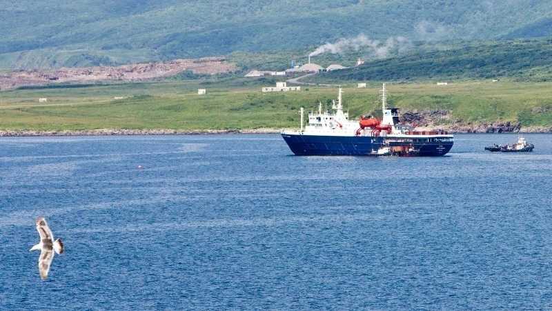 За списанный теплоход «Поларис» с дирекции по развитию Курил в суде требуют еще 400 тысяч рублей 