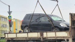 Две машины жестко столкнулись на перекрестке в новом Дальнем